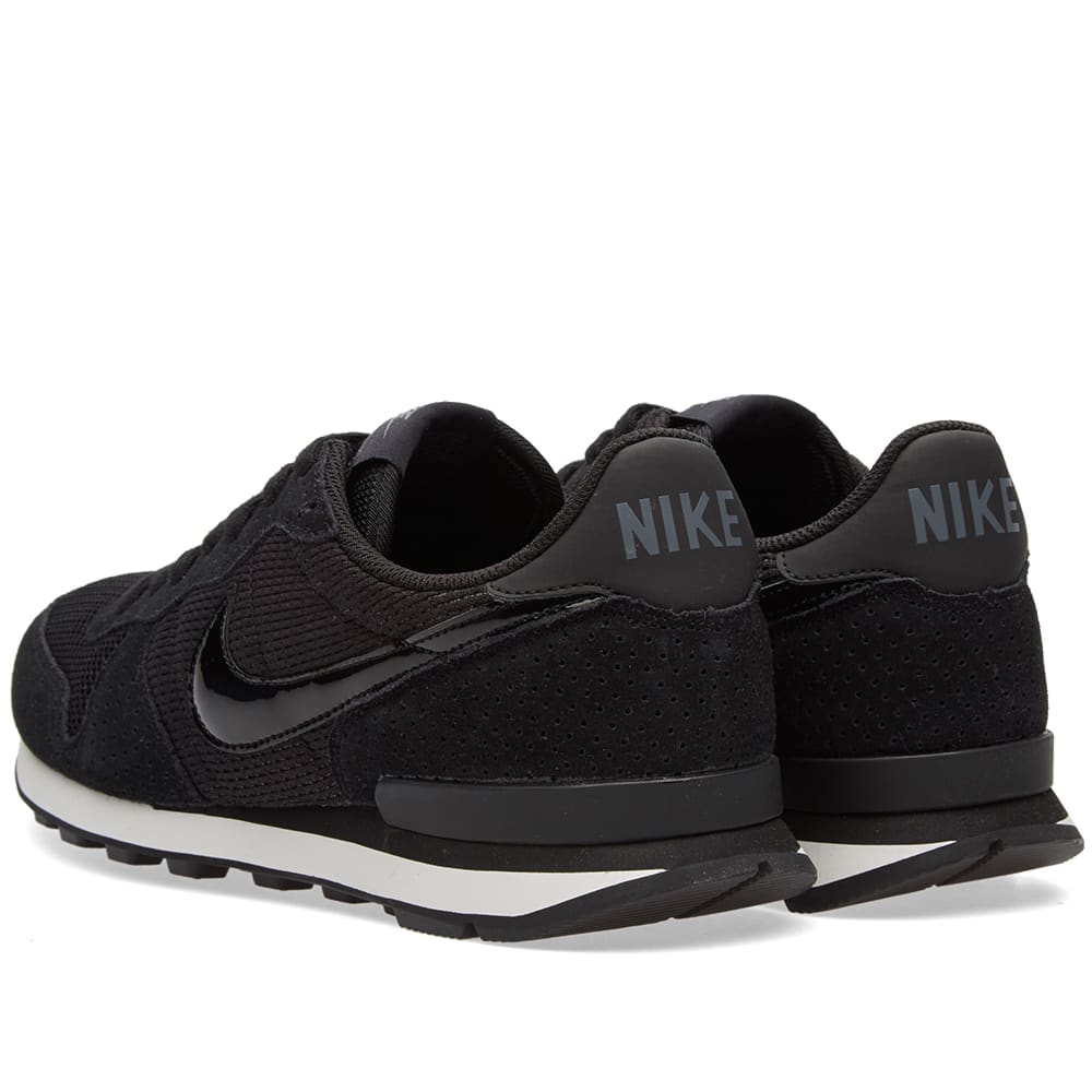 internationalist nike