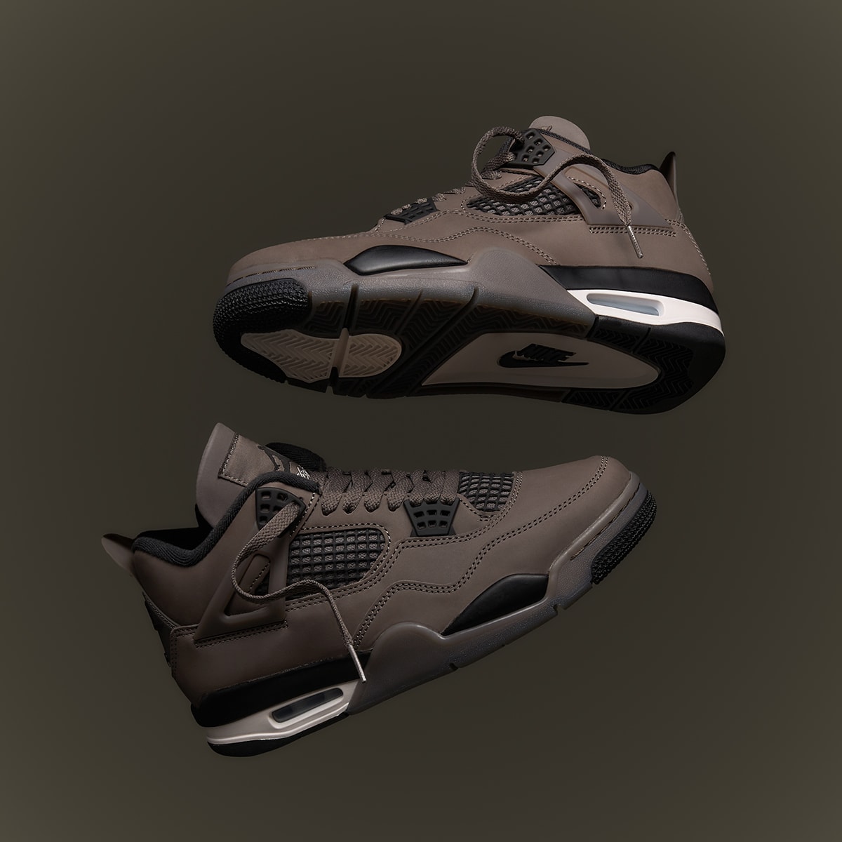 Air Jordan 4 Retro Sneaker 'Cave Stone & Black Moon'