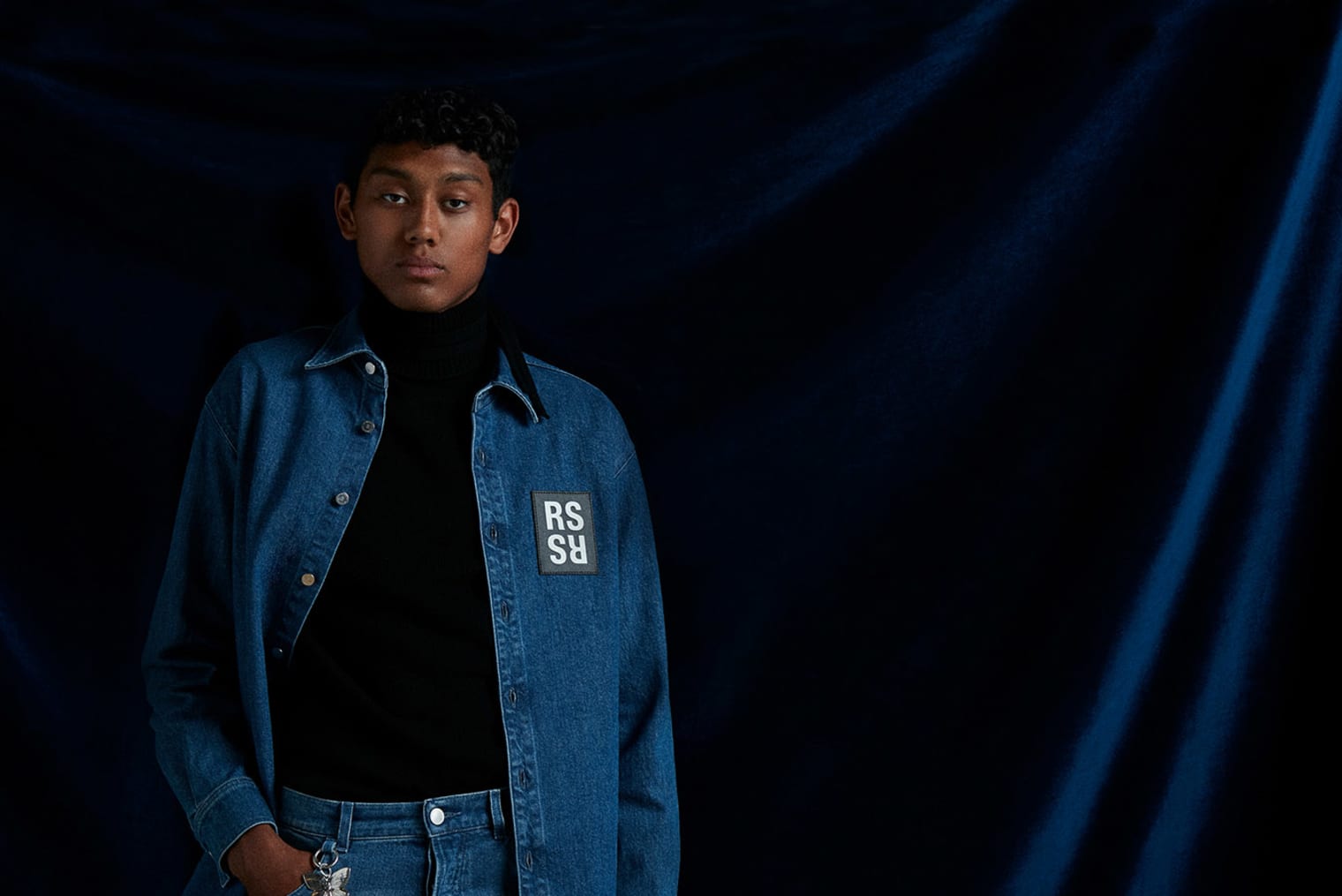 Raf Simons Masterfully Depicts Youth Culture for AW19 | END. (GB)