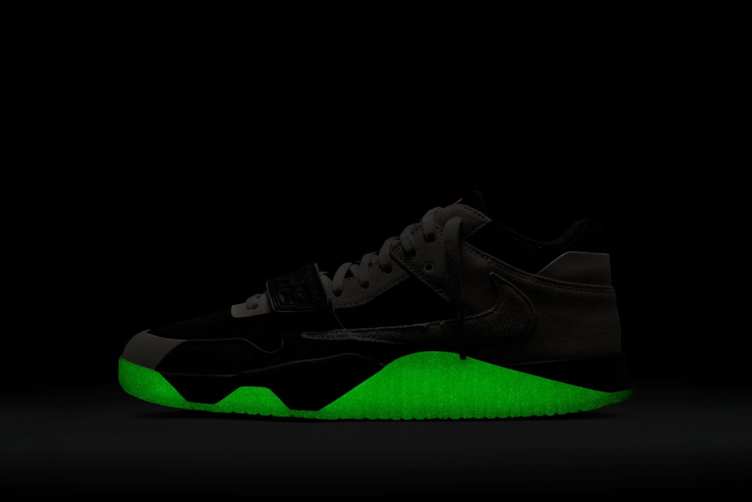 AIR JORDAN X TRAVIS SCOTT X CHASE B CJ1 T-REXX | END. (US)