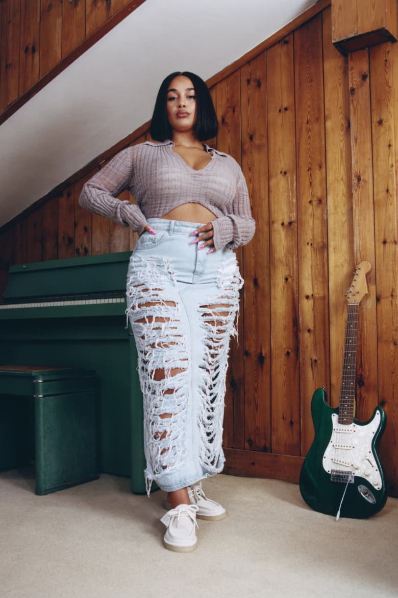 jorja smith nike shorts