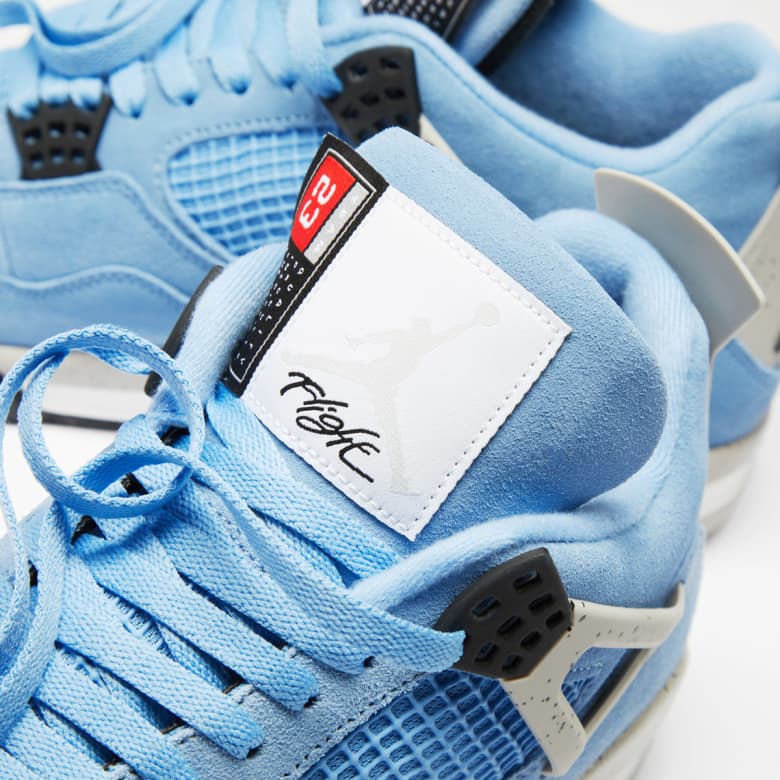 air jordan 4 retro se university blue