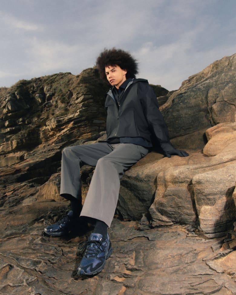 END. X MIZUNO WAVE RIDER 10 'NORTH SEA' | END. (US)