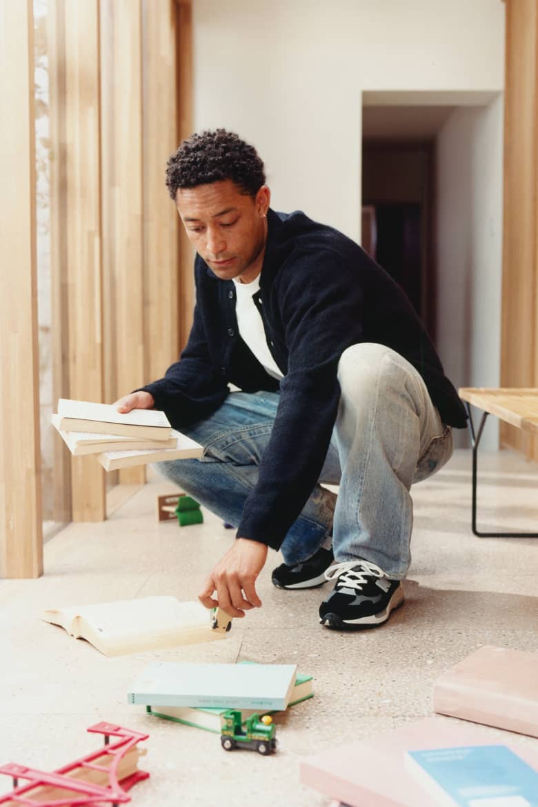 LOYLE CARNER: HALLMARKS OF HUMANITY | END. (AR)