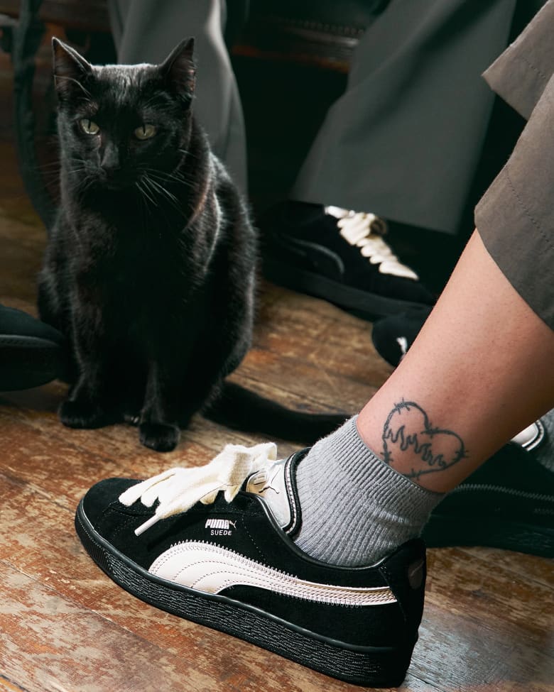 End Puma speedcat sneaker, black and white.