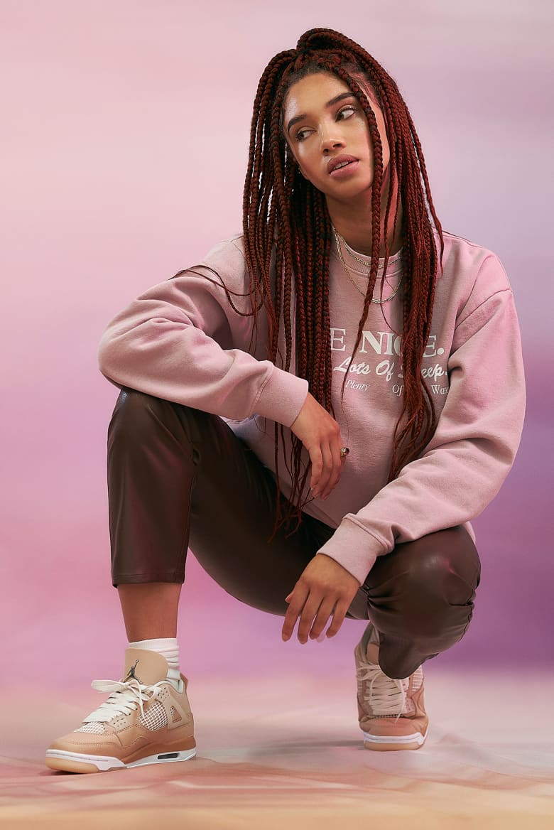 retro 4 shimmer outfit