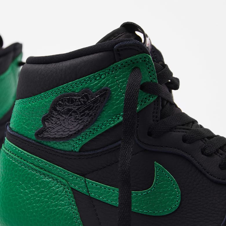 Air Jordan 1 Retro High - 555088-030