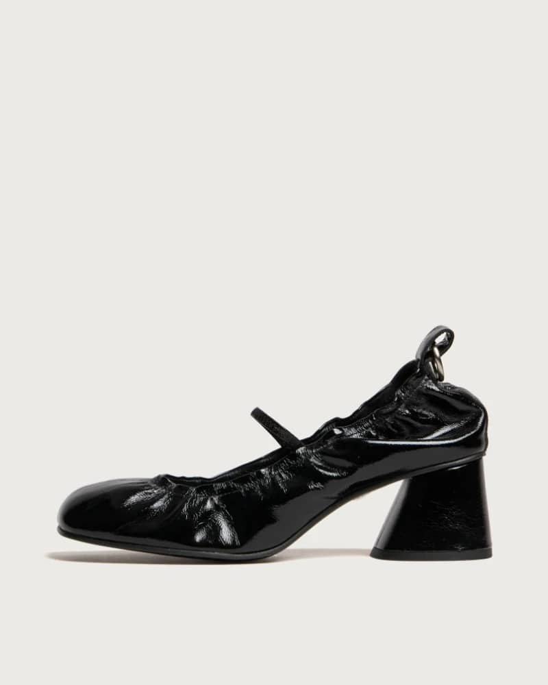 ALOHAS Rhiane Patent Leather Pumps