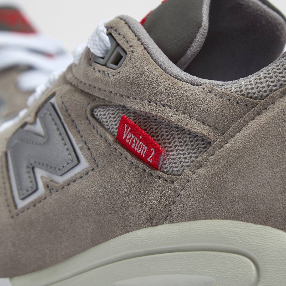 new balance 990 v2 grey
