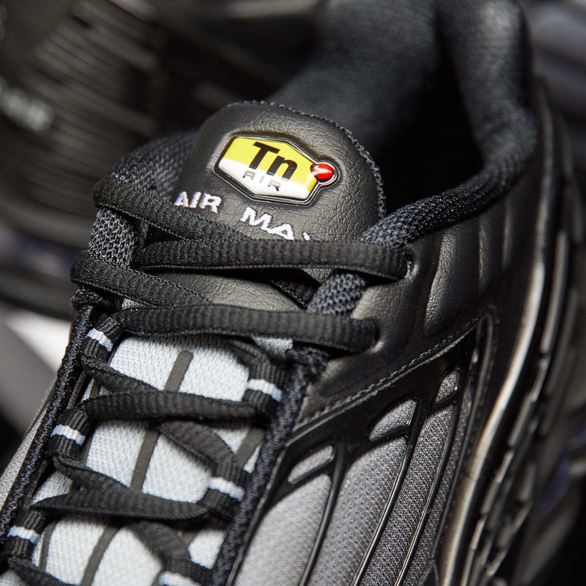 air max plus end