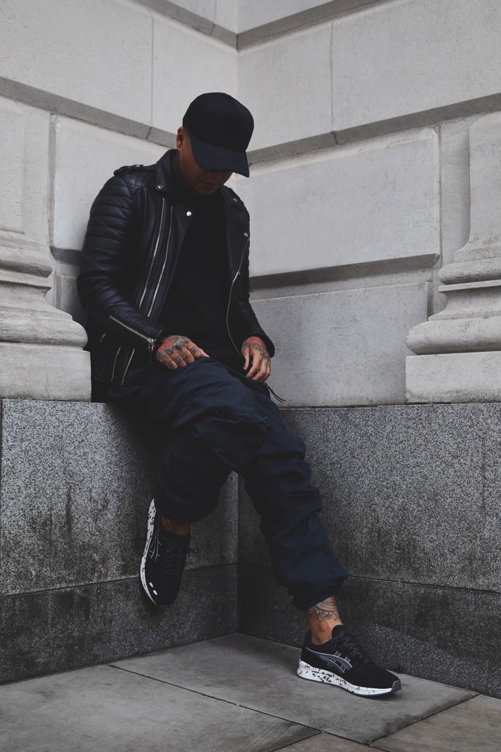 Ste Wing of Visionarism wearing the Visionarism x ASICS TIGER - Hyper GEL-LYTE in black
