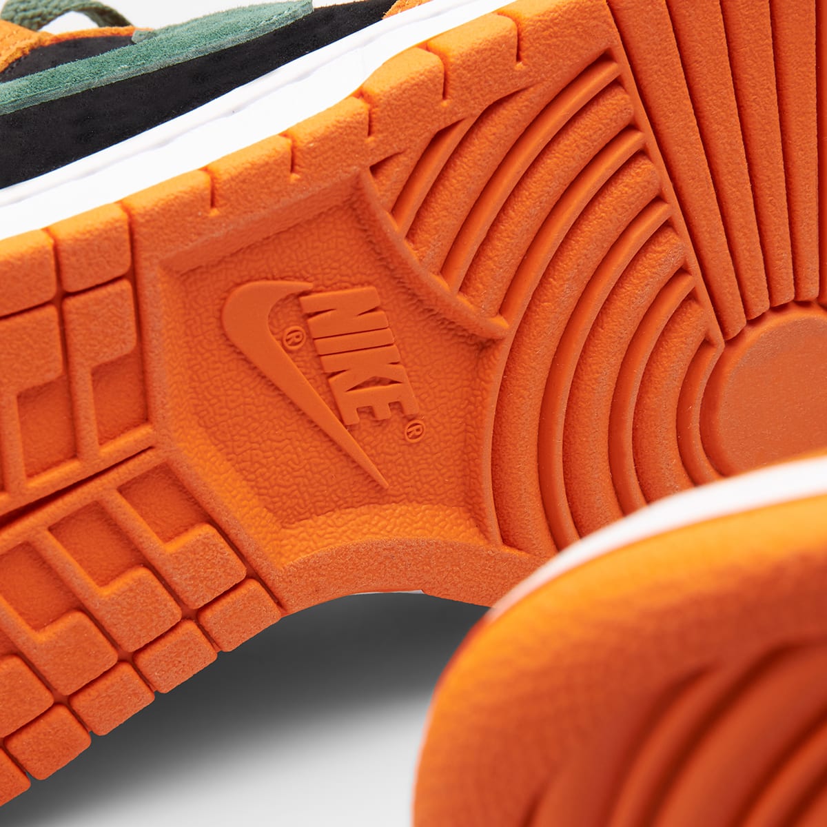 dunk low ceramic pack