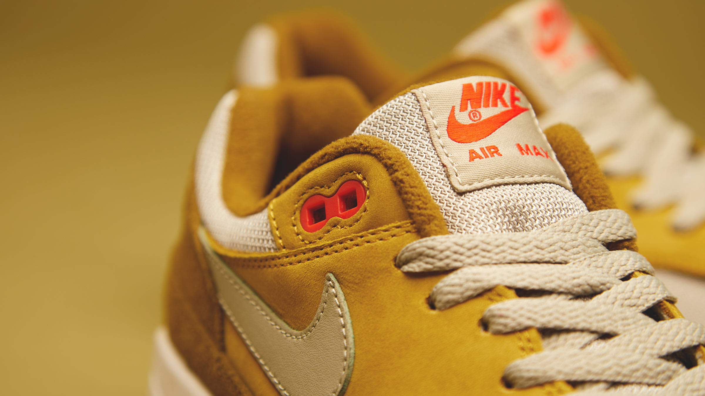 END. Features | Nike Air Max 1 'Curry' Pack Register Now END. Features | Nike Air Max 1 'Curry' Pack Register Now