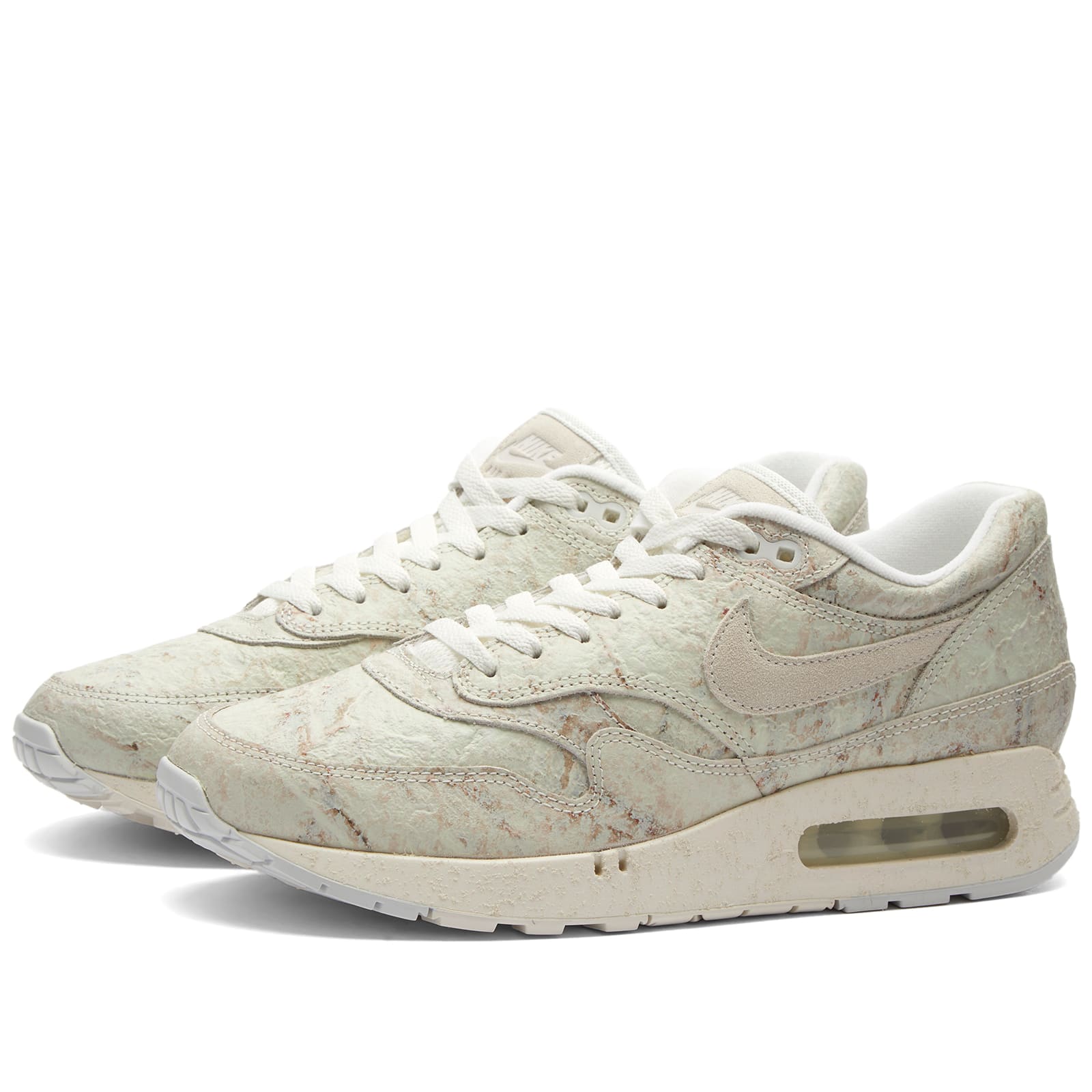 https://media.endclothing.com/media/catalog/product/0/1/01-03-24-TC_FZ2149-100_m1_1.jpg