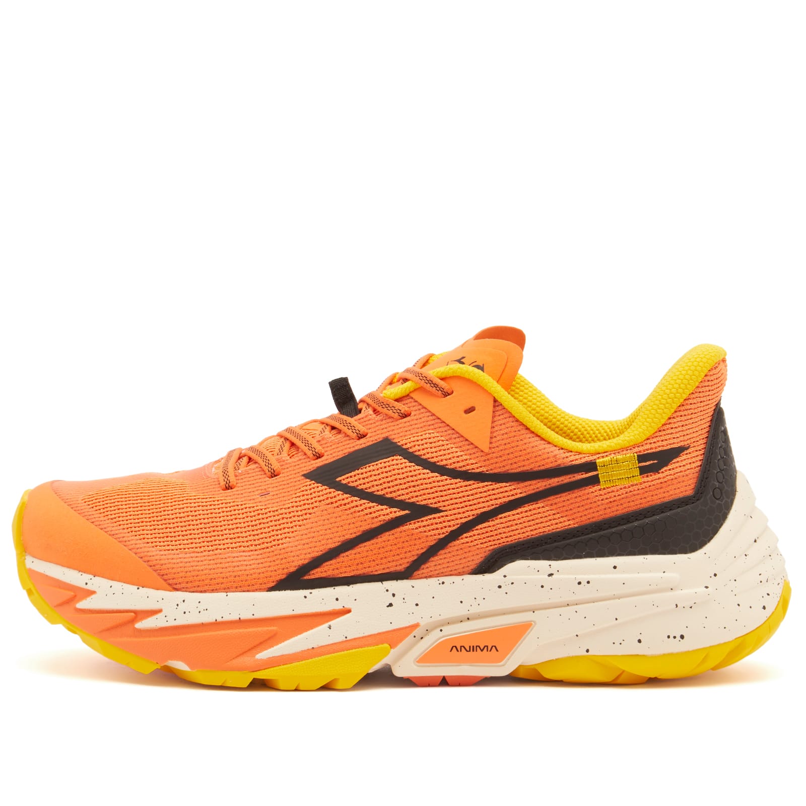 Diadora Sestriere-Xt 2 Sneaker in Nectarine/Black - 101-180676-D1245