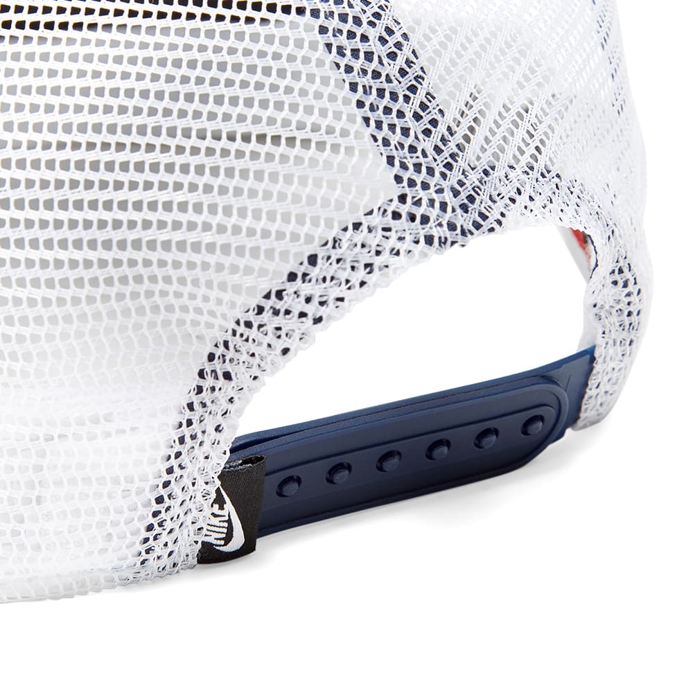 stranger things cap nike