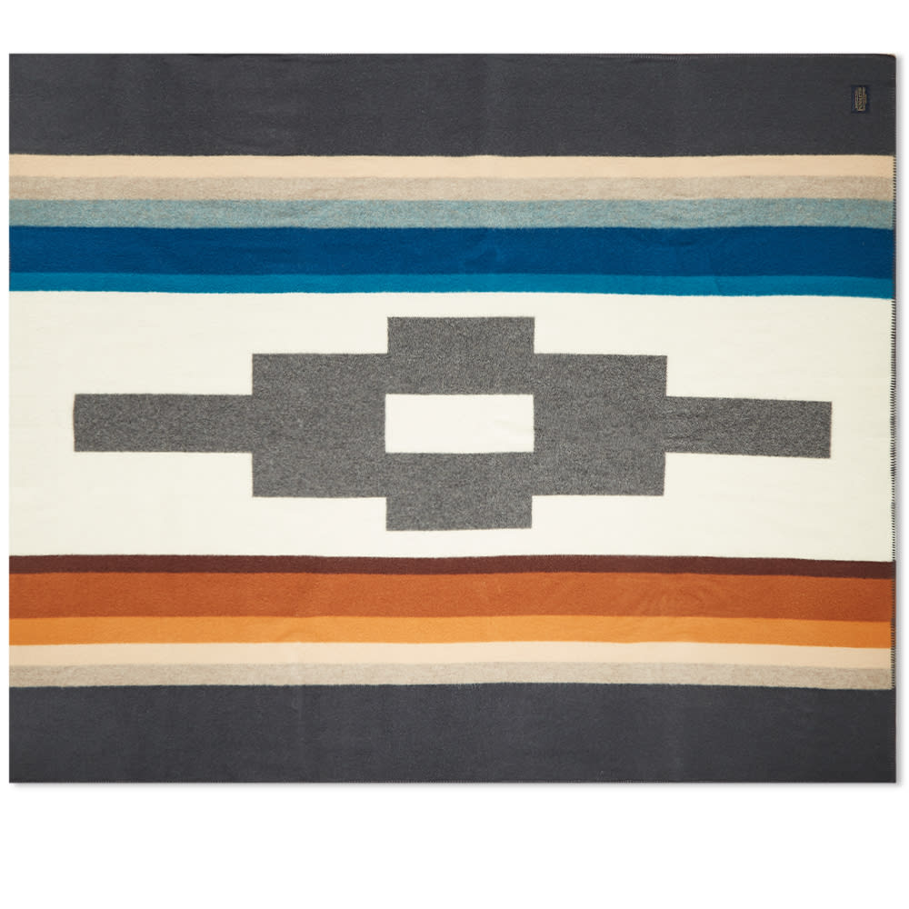 Pendleton Contemporary Throw Multi END.