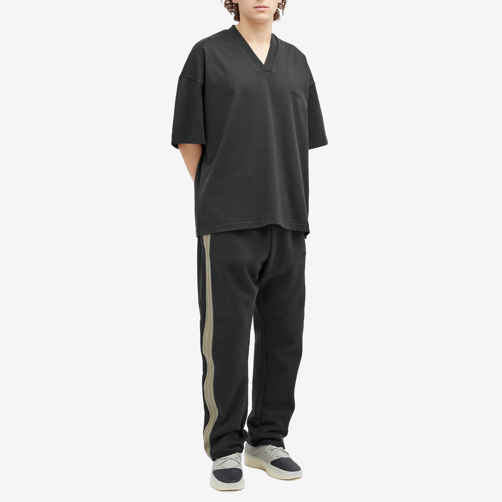 adidas X FEAR OF GOD ATHLETICS V TEE | IS8736 | FOOTY.COM