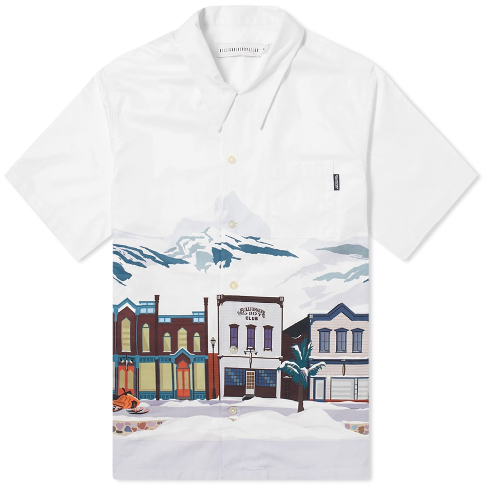 Take a winter vacation in style with this short-sleeved shirt from Billionaire Boys Club. Combining the traditional style with a mountain paradise print to both the front and reverse, it’s sure to keep you looking on-point whether you’ve had a long day on the slopes or you’re headed for a day in the city.100% CottonCamp CollarButton ClosurePatch PocketWoven Brand TabStraight Hem