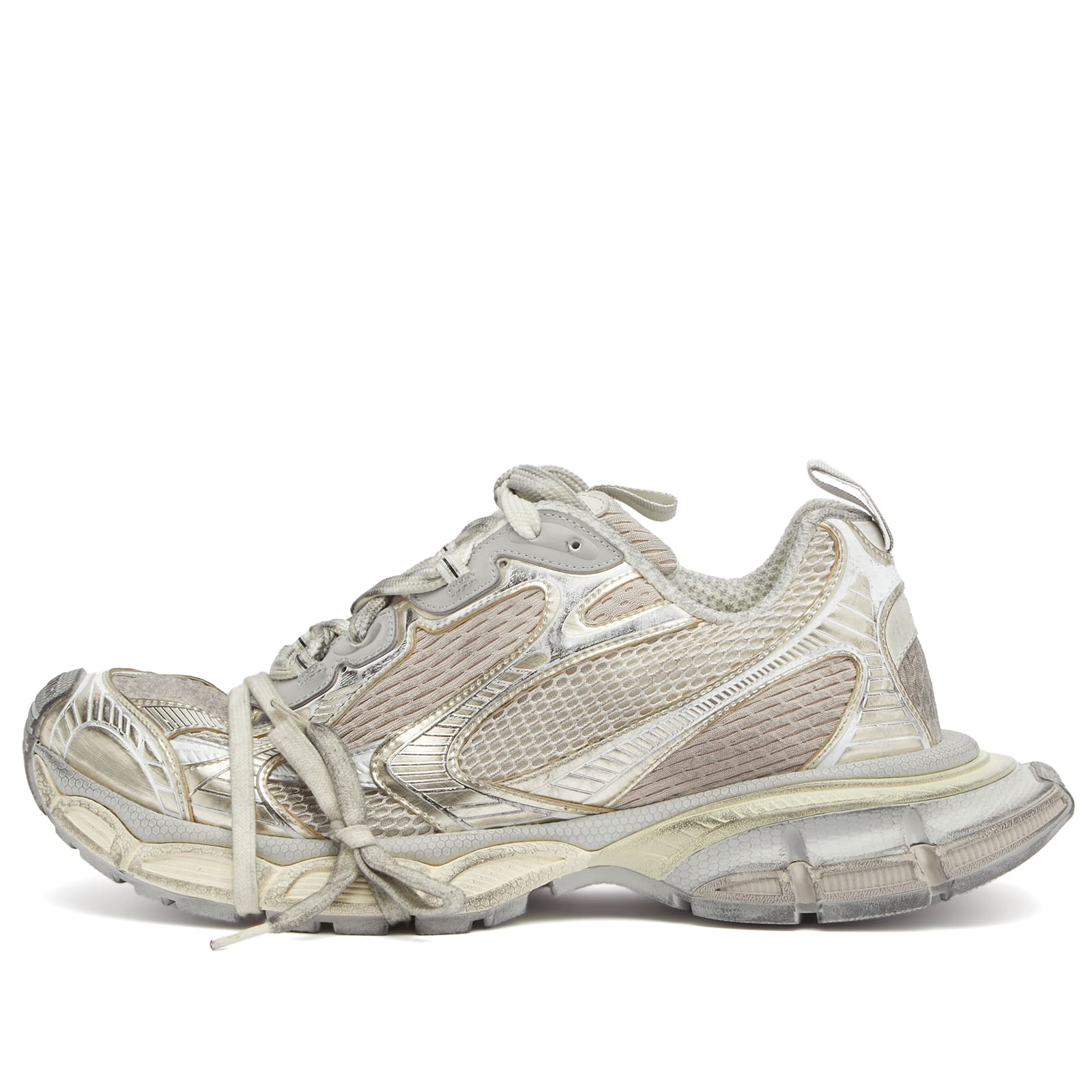 靴 BALENCIAGA 3xl Eggshell Balenciaga 3xl Sneaker in Eggshell | FWRD