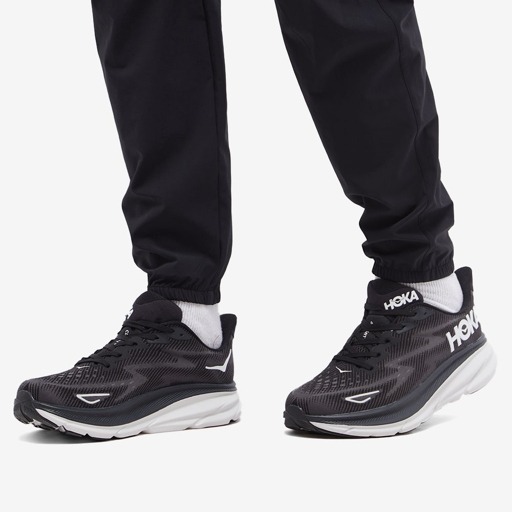 HOKA ONE ONE Clifton 9 Black White END ES 
