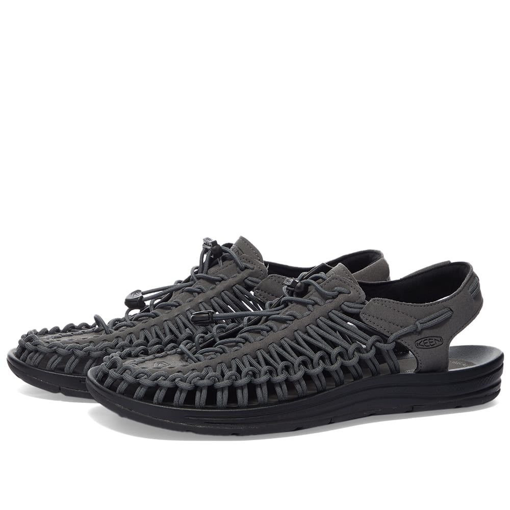 keen uneek black white