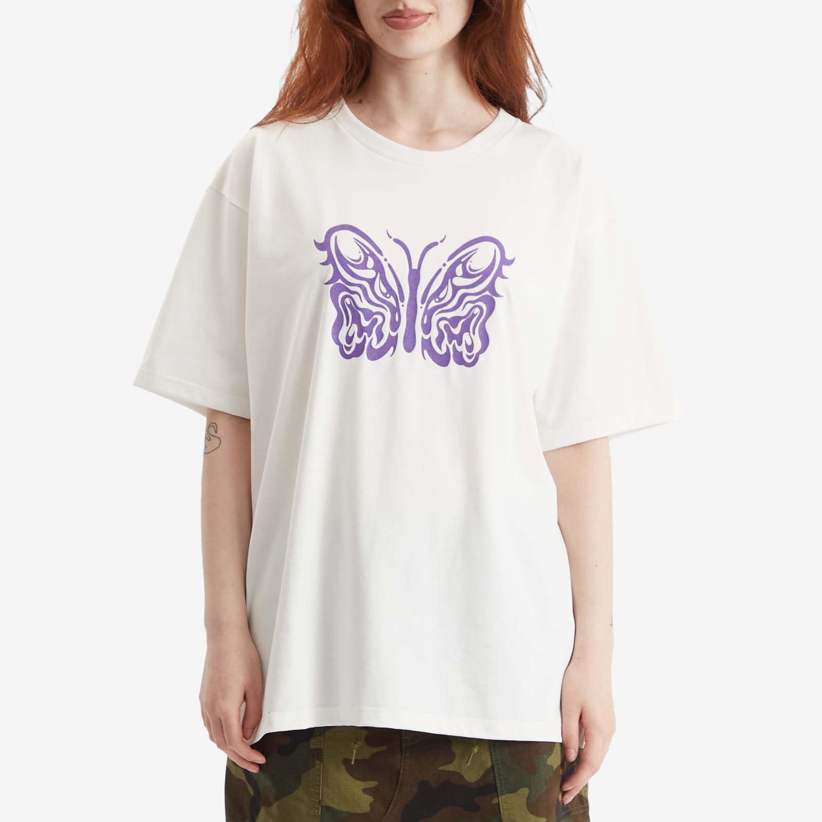 Kae Tanaka Crew Neck T-Shirt | 니들스 | FETCHING