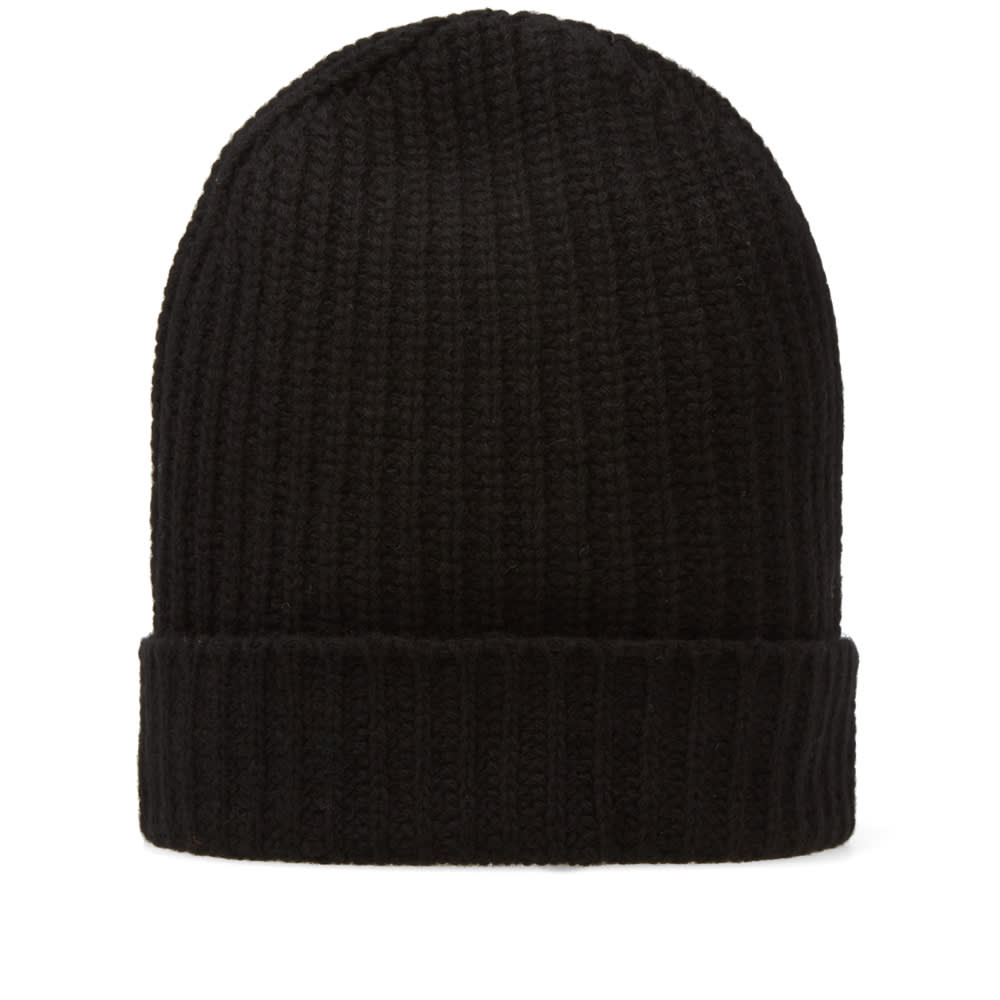 Renowned for crafting an exceptional line of footwear using vintage machinery, Swedish brand Spalwart turn their attention to the realm of apparel and accessories. The Team Knitted Hat delivers a minimal yet effortlessly cool headwear option perfect for the harsher months ahead. Constructed from 100% wool with a soft handle, this simple design ensure timeless style in an everyday cold-weather essential.

100% Wool
Ribbed Knit Construction
Soft Handle
Made in the EU