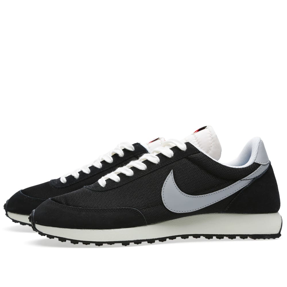 nike tailwind black