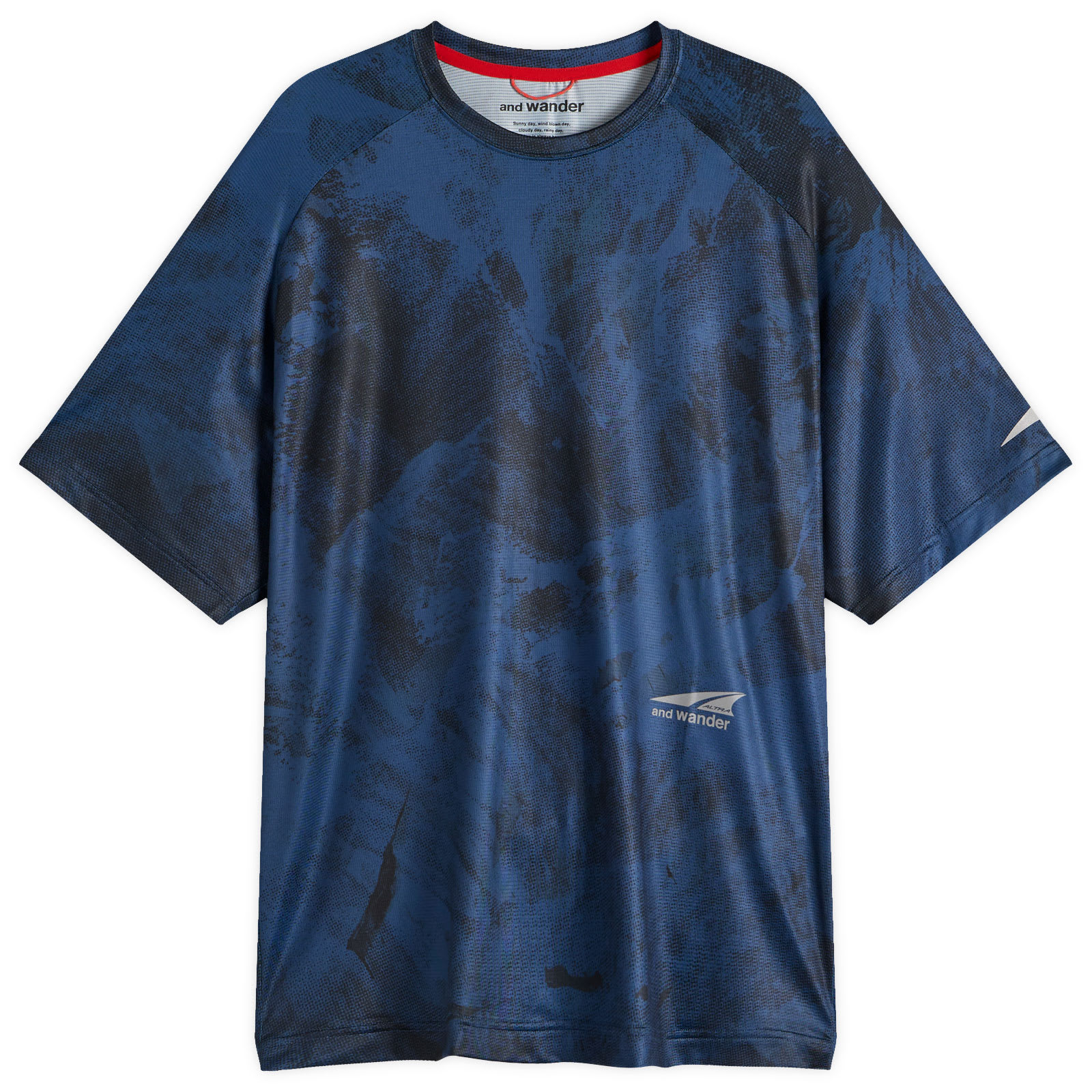 And Wander — and wander Men's x Altra Graphic T-Shirt in Navy, Size X-Large