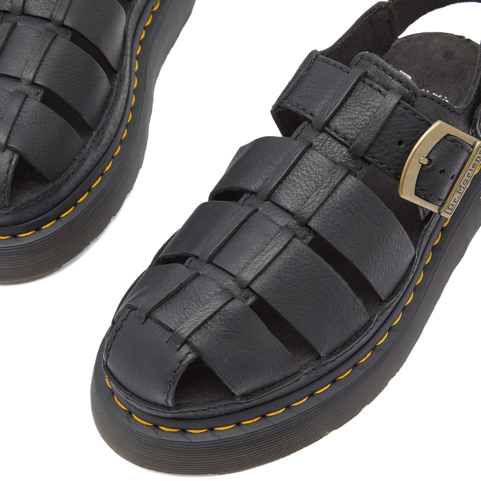 Dr Martens★ARCHIVE FISHERMAN SUEDE SANDALS★兼用★BLACK Archive fisherman suede sandals in Black | Dr. Martens