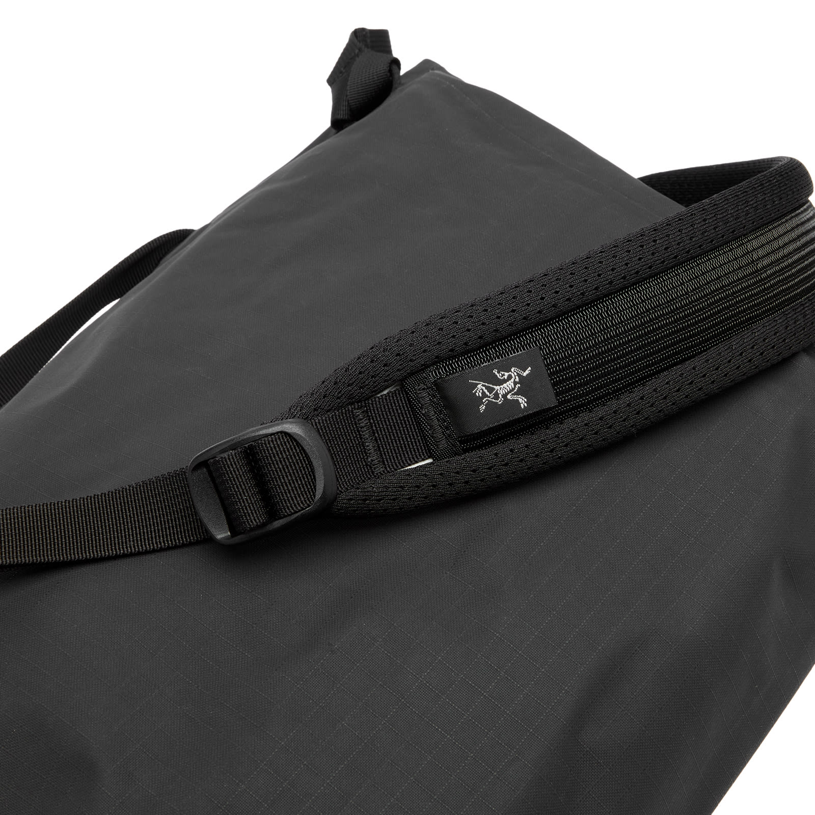 Arc'teryx Granville Shoulder Bag Black | X000009623-002291 | FOOTY.COM