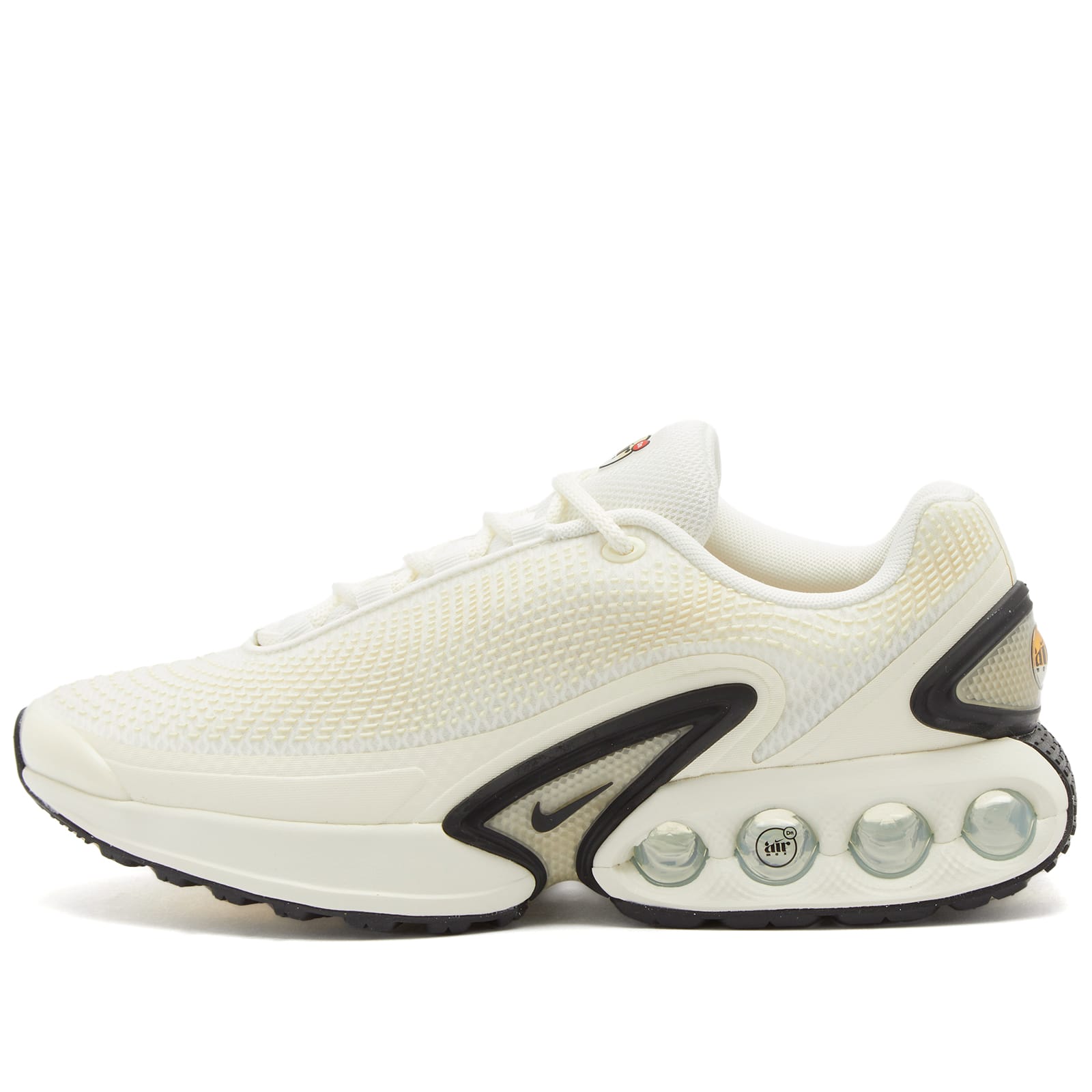 air max motion 2 gold