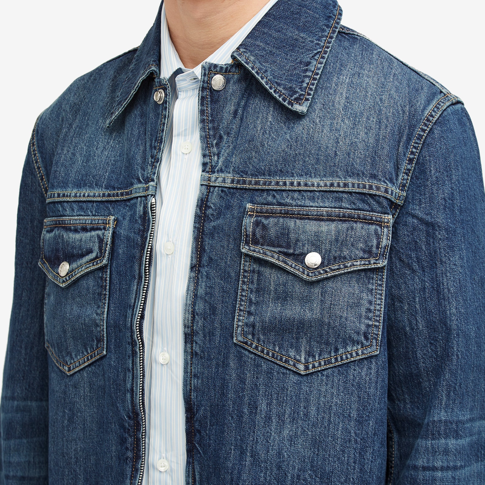 限界価格！【新品】OUR LEGACY 24AW TRUCKER JACKET Our Legacy Men's Trucker Jacket Vintage Denim | M4245TW | FOOTY.COM
