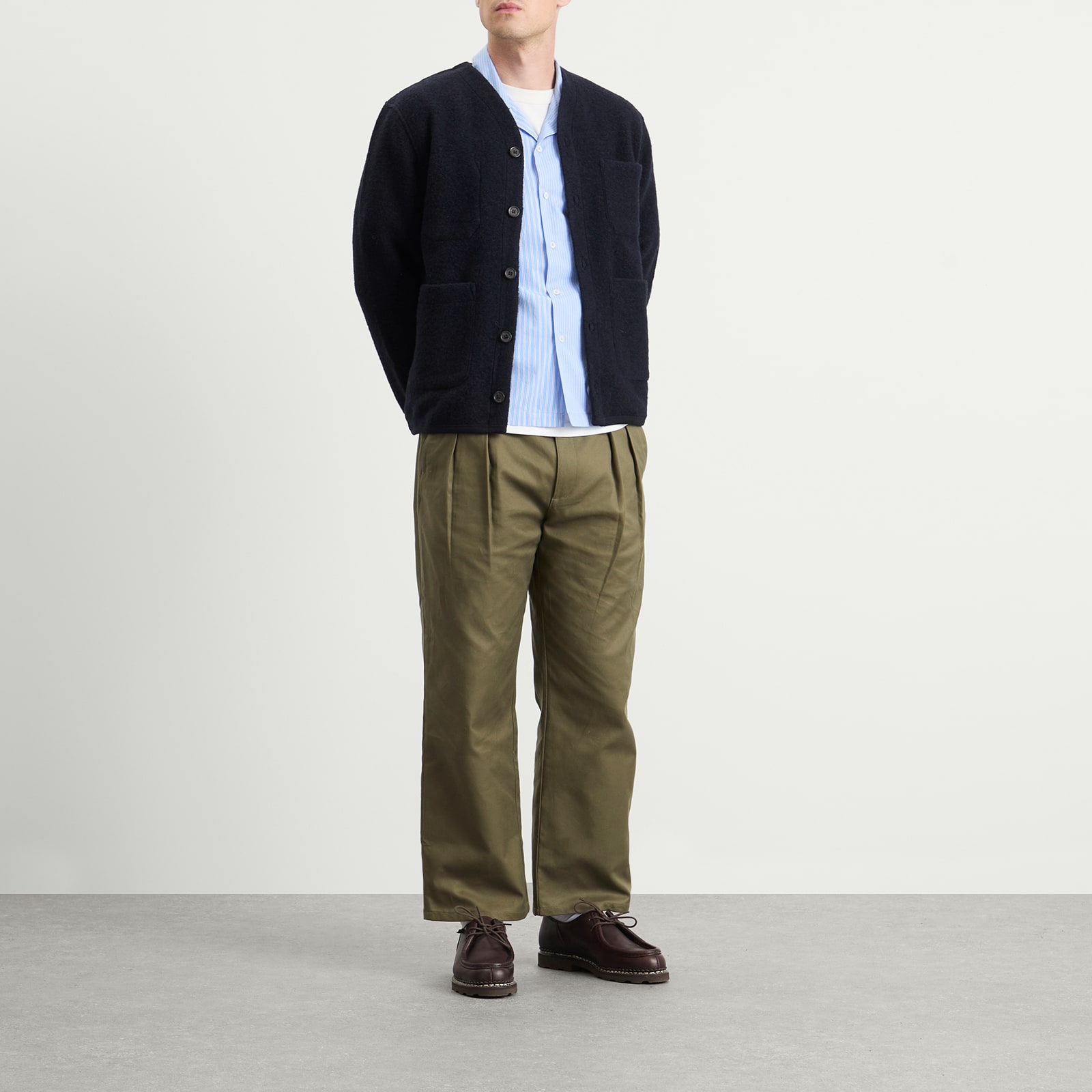 https://media.endclothing.com/media/catalog/product/0/5/05-08-2025_JD_00016-NVY_m8_1.jpg