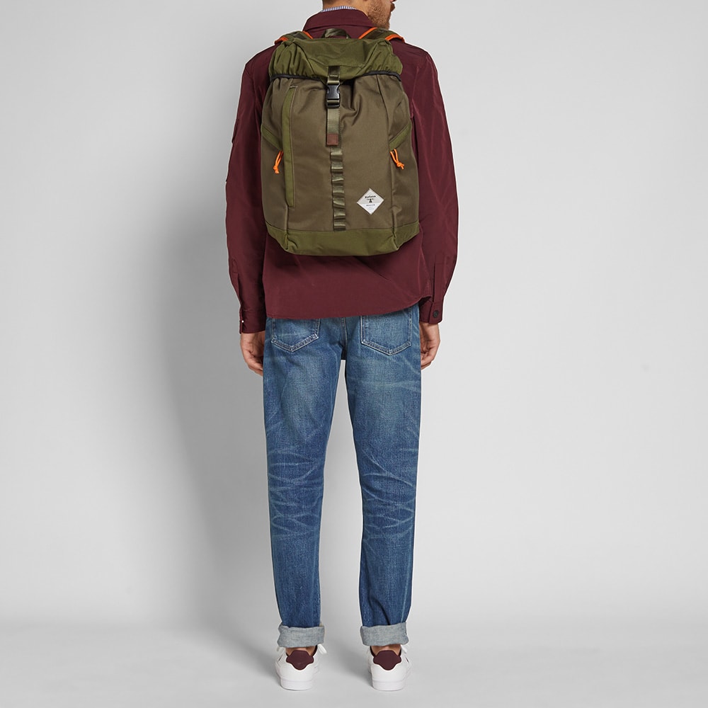 barbour beacon backpack