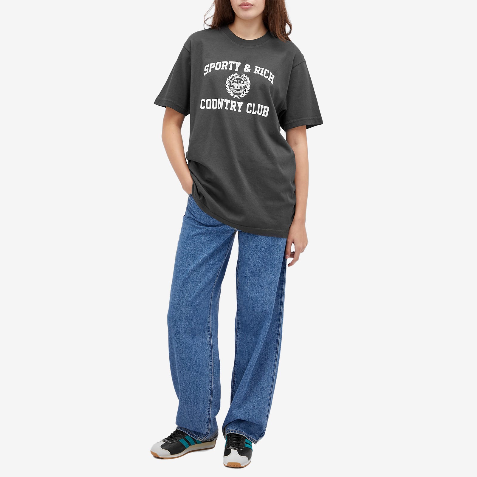 【SPORTY & RICH】 VARSITY CREST T-SHIRT(送料無料） Sporty & Rich Burgundy Varsity Crest T-Shirt Sporty & Rich