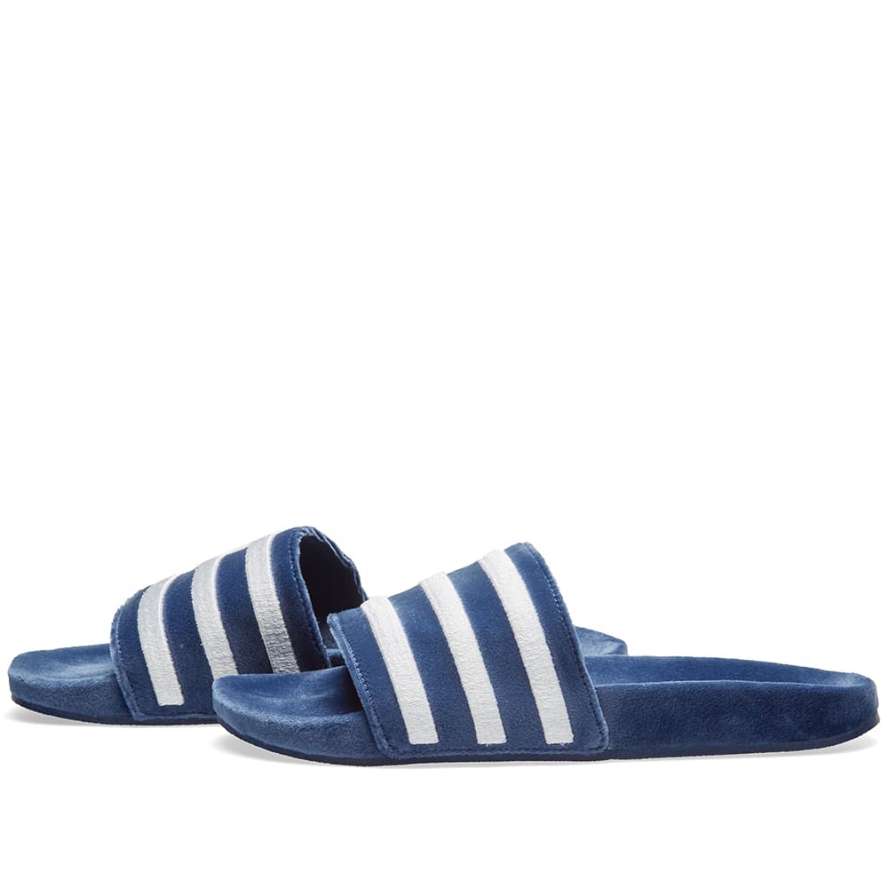 Sportscene adidas slides clearance