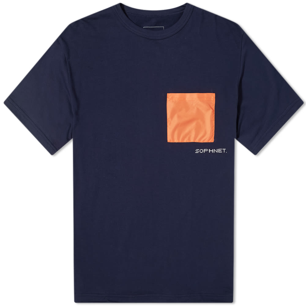 Balancing sporting style with the brand’s distinctive minimalism, this navy tee from SOPHNET. is offered with year-round wear in mind. Utilising a pure cotton construction, the Japanese-made t-shirt wears alternate branding styles to both the front and reverse, while a contrasting patch pocket and drawstring hem combine for a sports-inspired finishing touch.100% CottonBound CrewneckPatch PocketPrinted BrandingWoven Brand PatchDrawstring HemMade in Japan
