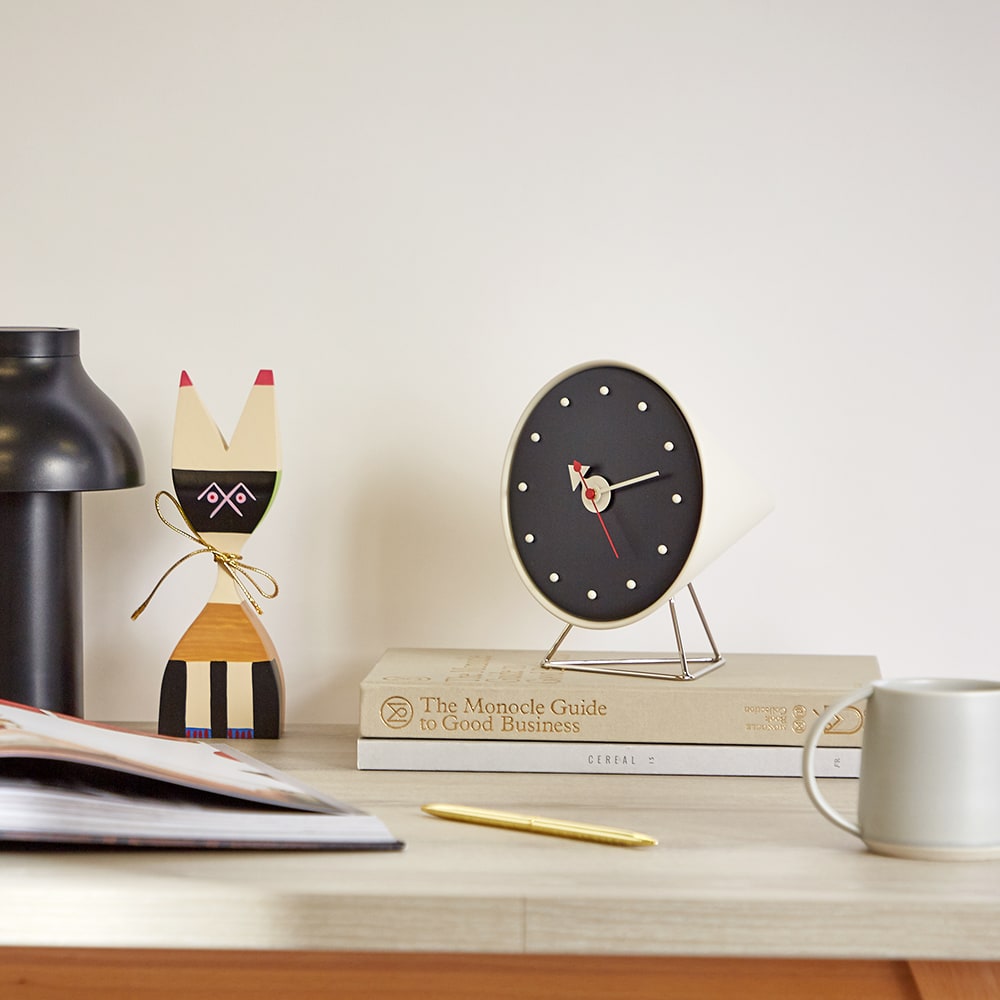 Vitra Nelson Cone Desk Clock Polyurethane END. (JP)