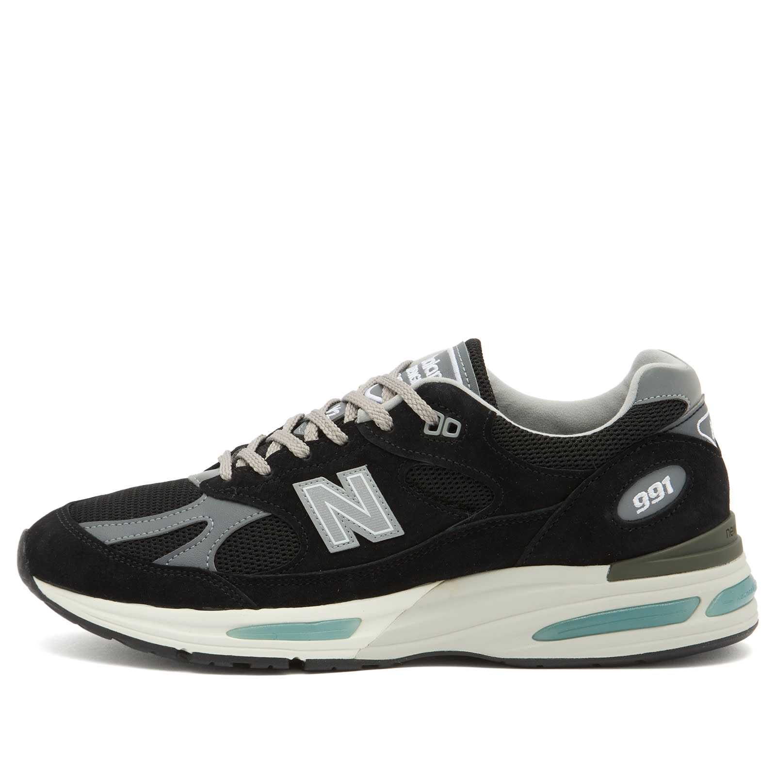 New Balance Miuk 991V2 Sneaker Clothing Accessories Shoes
