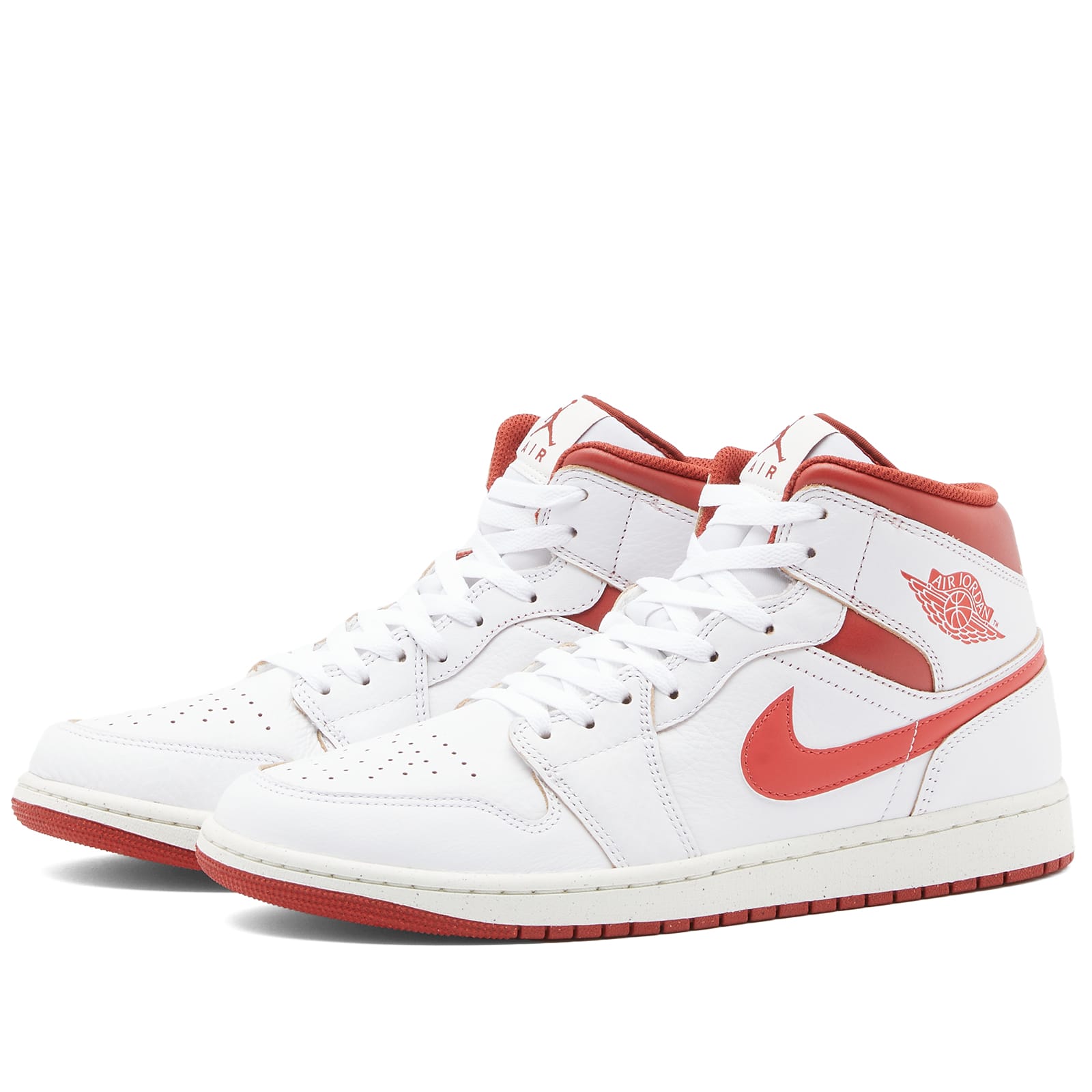 Air Jordan 1 Mid SE Dune Red, Sail & Vachetta Tan END.