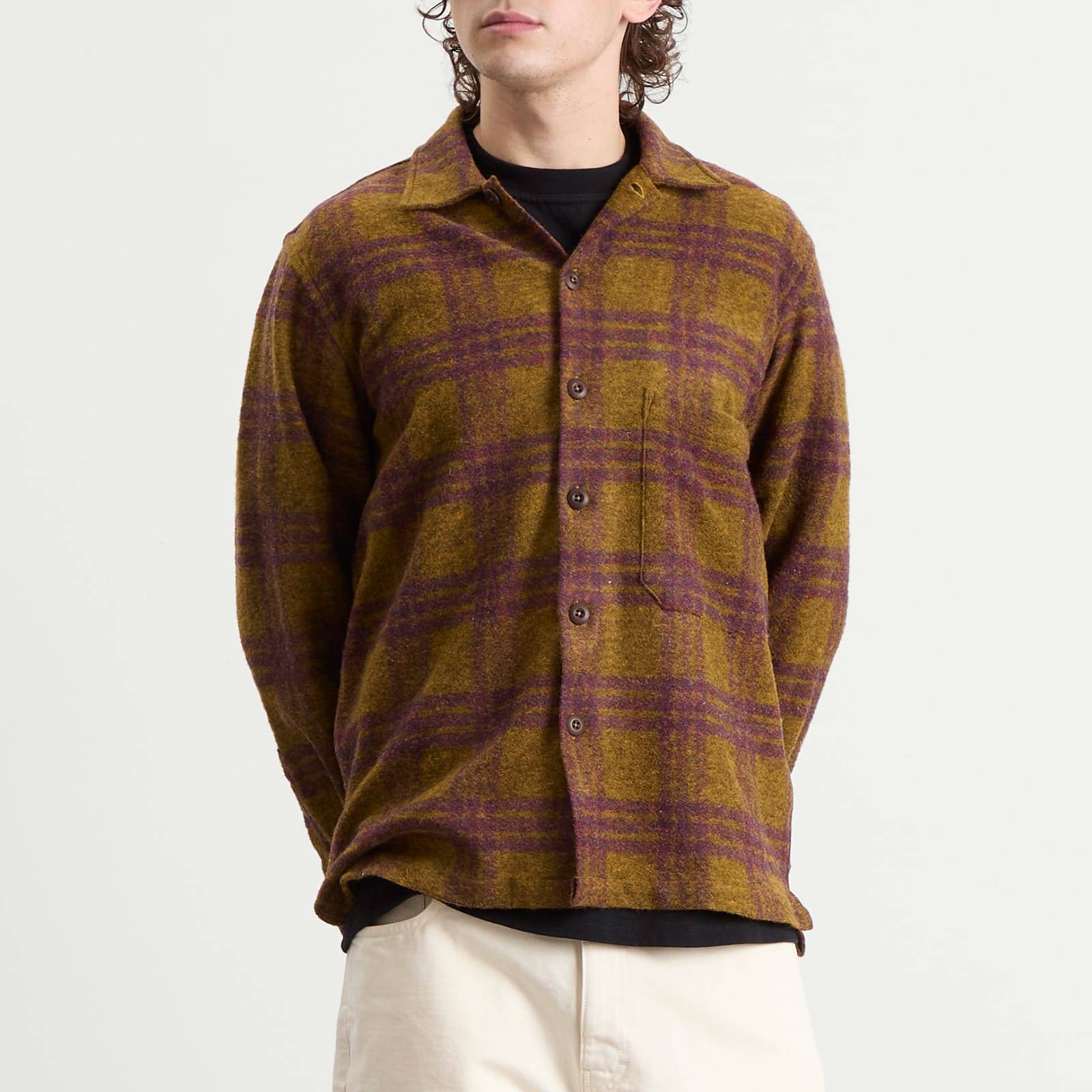 https://media.endclothing.com/media/catalog/product/0/8/08-09-2025-JW_33562-GLD_6_1.jpg