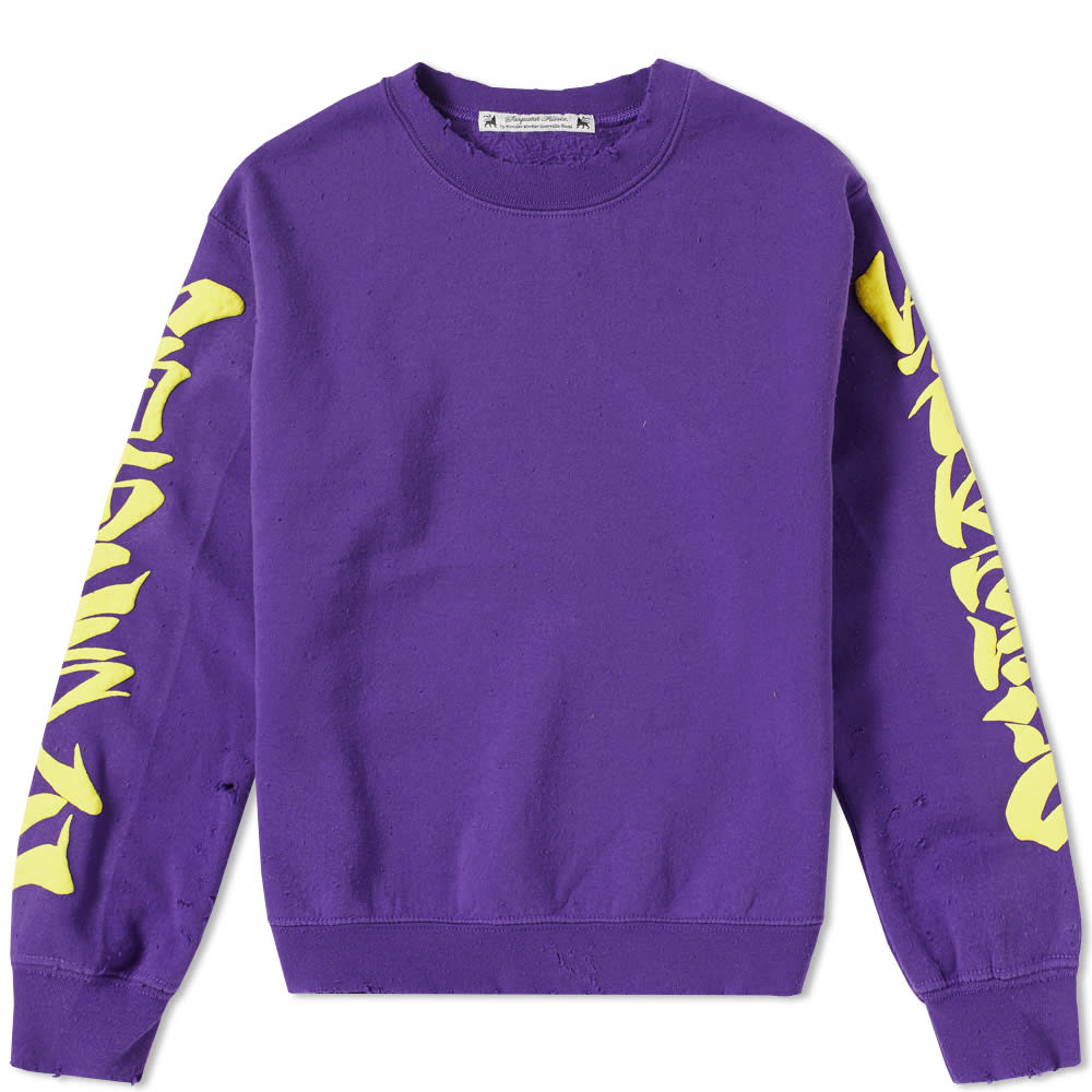 Taking Japanese street culture and bringing it to contemporary designs, Sasquatchfabrix. deliver this expertly crafted cotton sweat with a distressed aesthetic. A contrasting Japanese graffiti print has been swiped across the sleeves; paired with the damaged appearance the brand has created an individual piece that falls in line with modern day life. Puff sleeves, a crew neckline and ribbed trims finish off the garment and contribute towards the urban aesthetic.

100% Cotton
Puff Sleeves
Japanese Graffiti Print to Sleeves
Distressed Appearance
Crew Neck
Ribbed Collar, Cuffs & Hem