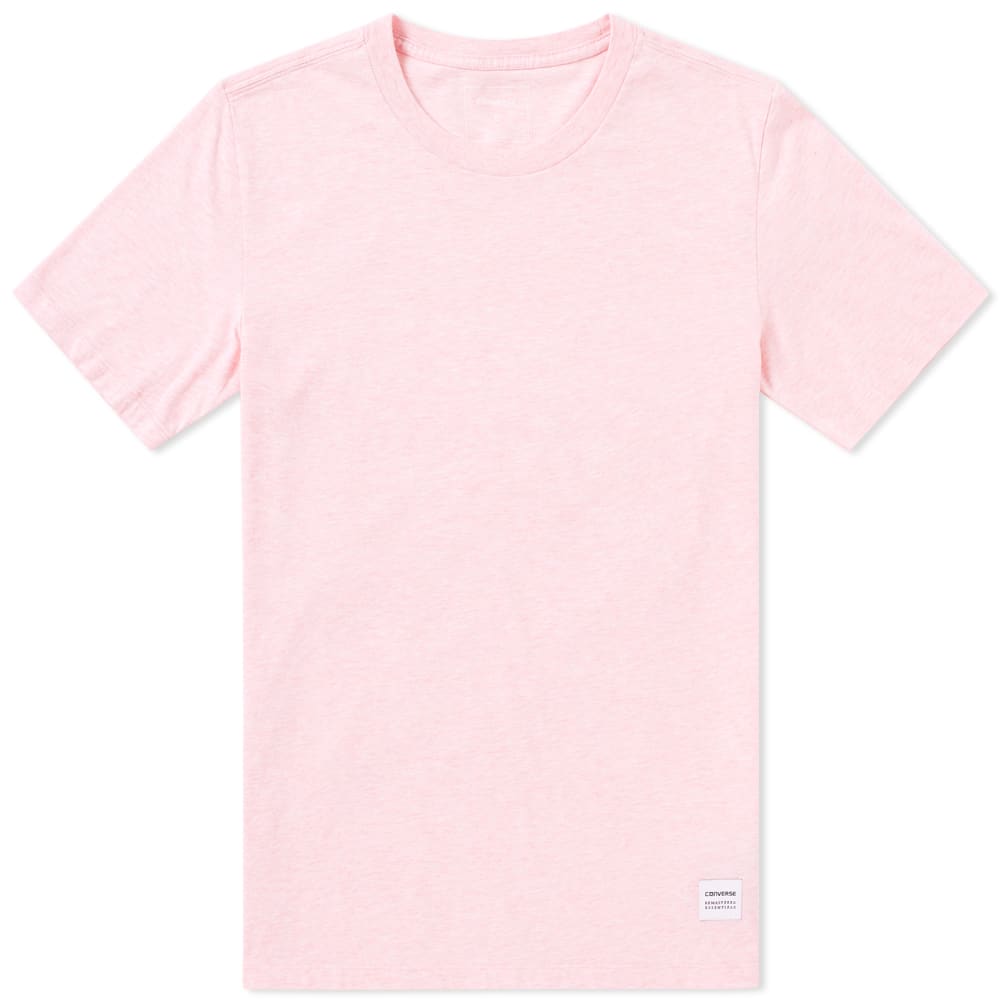 Remastering your basics, Converse produce classic pieces for the long run in their collection of sportswear ‘Essentials’. The main priorities set to comfort, quality and fit, this tee boasts a supima cotton jersey that feels soft against the skin, rounded off by a understated logo patch placed towards the hem. 

100% Supima Cotton Jersey
Crewneck
Woven Label to Hem