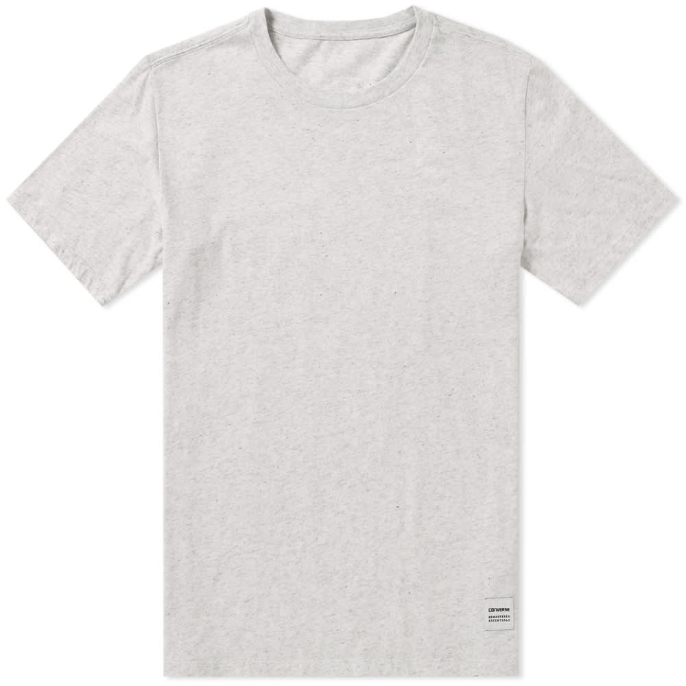 Remastering your basics, Converse produce classic pieces for the long run in their collection of sportswear ‘Essentials’. The main priorities set to comfort, quality and fit, this tee boasts a supima cotton jersey that feels soft against the skin, rounded off by a understated logo patch placed towards the hem. 

100% Supima Cotton Jersey
Crewneck
Woven Label to Hem