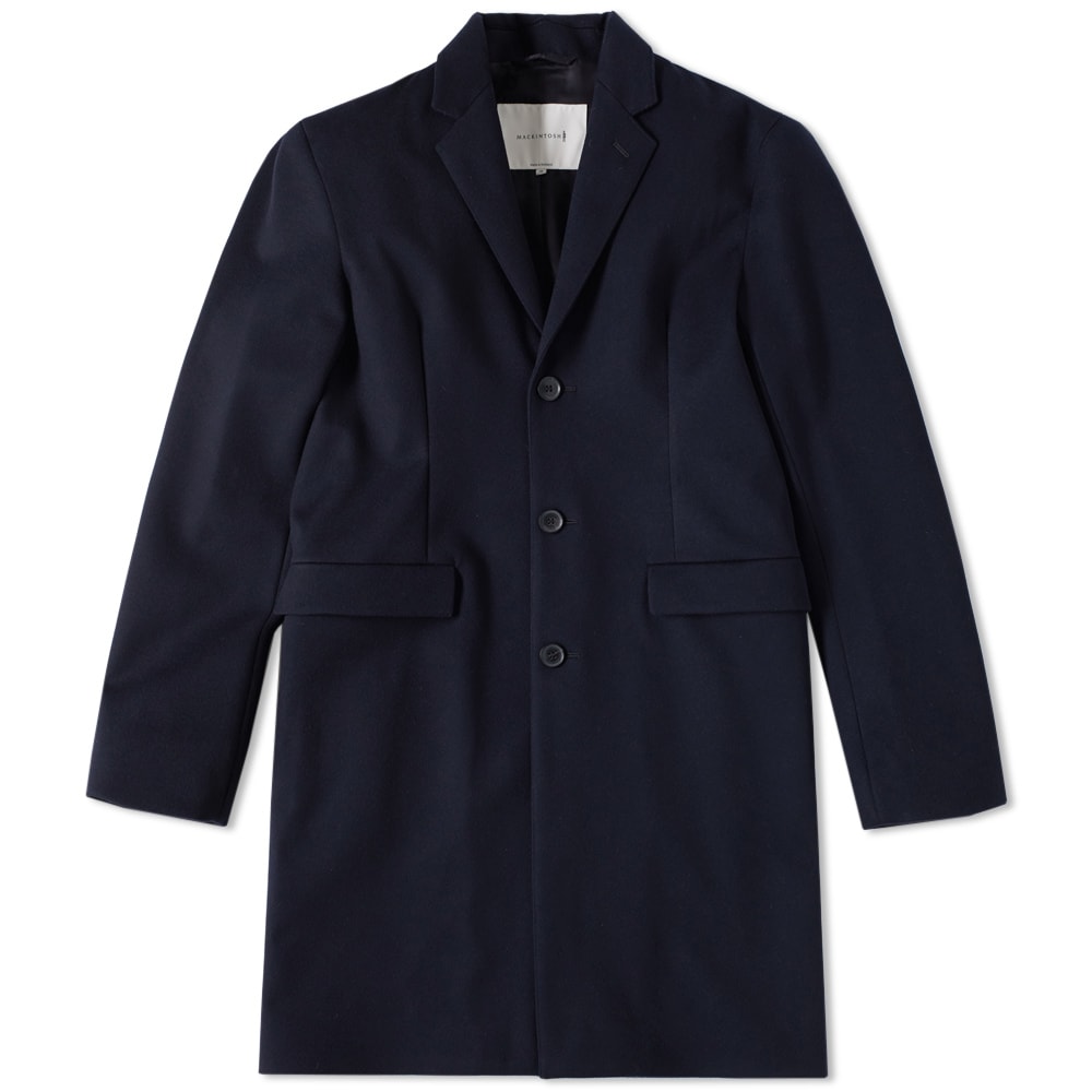 After the astounding success of his waterproof fabric, Mr Charles Mackintosh achieved such prestige that today only his surname is used as the generic term for any raincoat. True to the Mackintosh label, today’s selection of jackets remain as stylish and practical for the changeable climates.
All still handmade within the UK and smart enough to wear in the city, the GM-003F Jacket is finished to an incredibly high standard with its premium wool construction. Classically styled with notched lapels, a four button closure, front flap pockets and rear vent, the jacket is every gentleman’s essential.

100% Wool
Cupra Lining
Notched Lapels 
Front Button Placket
Buttoned Cuffs
Front Flap Pockets
Two Internal Pockets
Made in Scotland