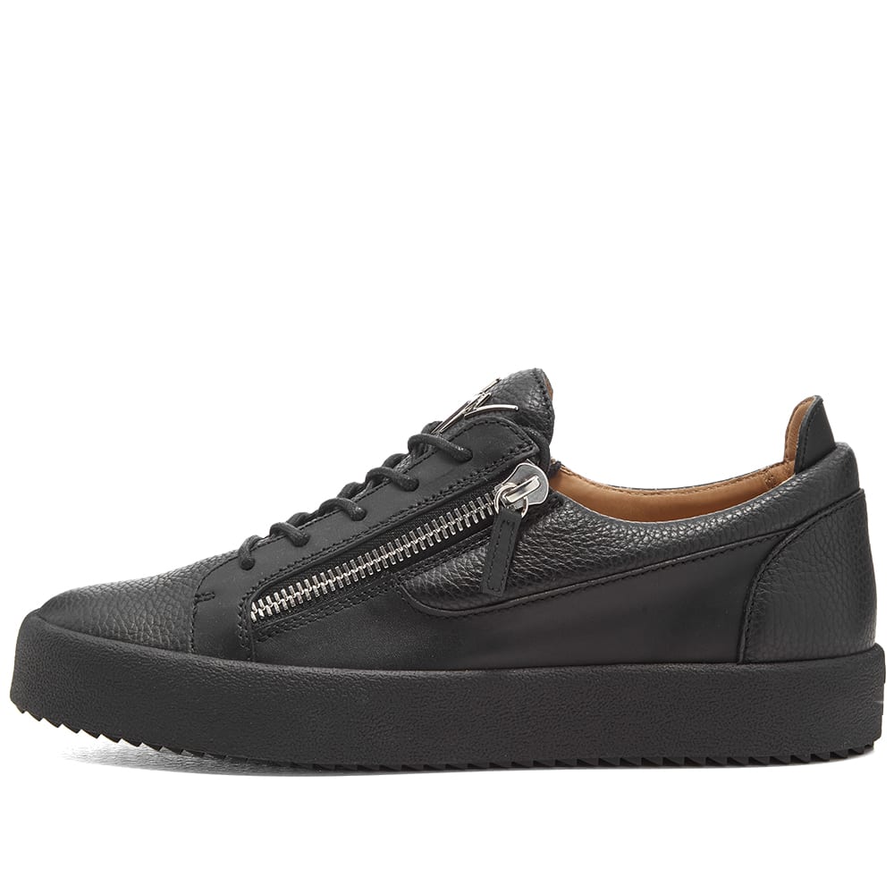 nødvendig Duchess sofistikeret Giuseppe Zanotti Double Zip Low Sneaker Silver & Black | END.