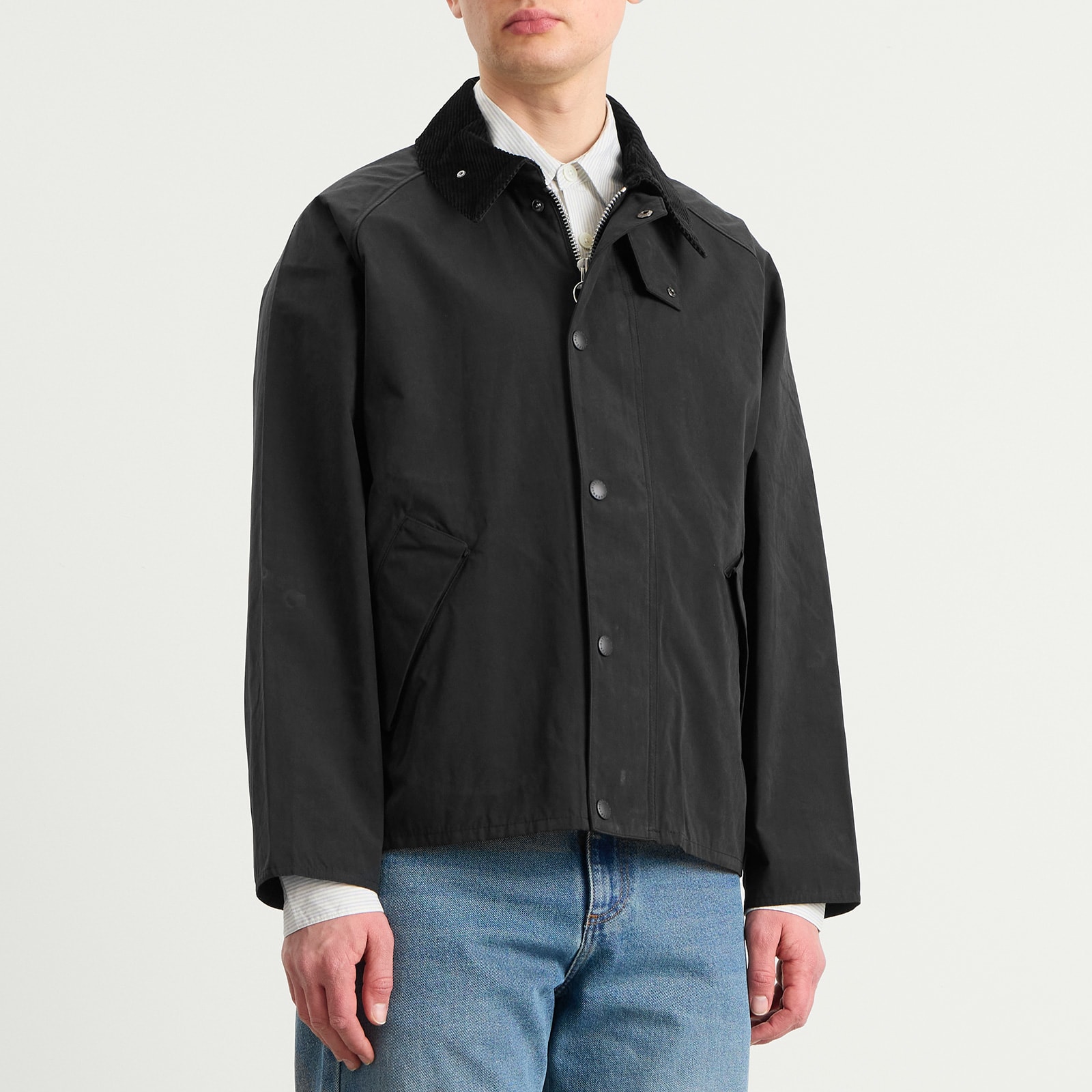 https://media.endclothing.com/media/catalog/product/1/2/12-02-2026-JW_MCA0931BK11_6_1.jpg