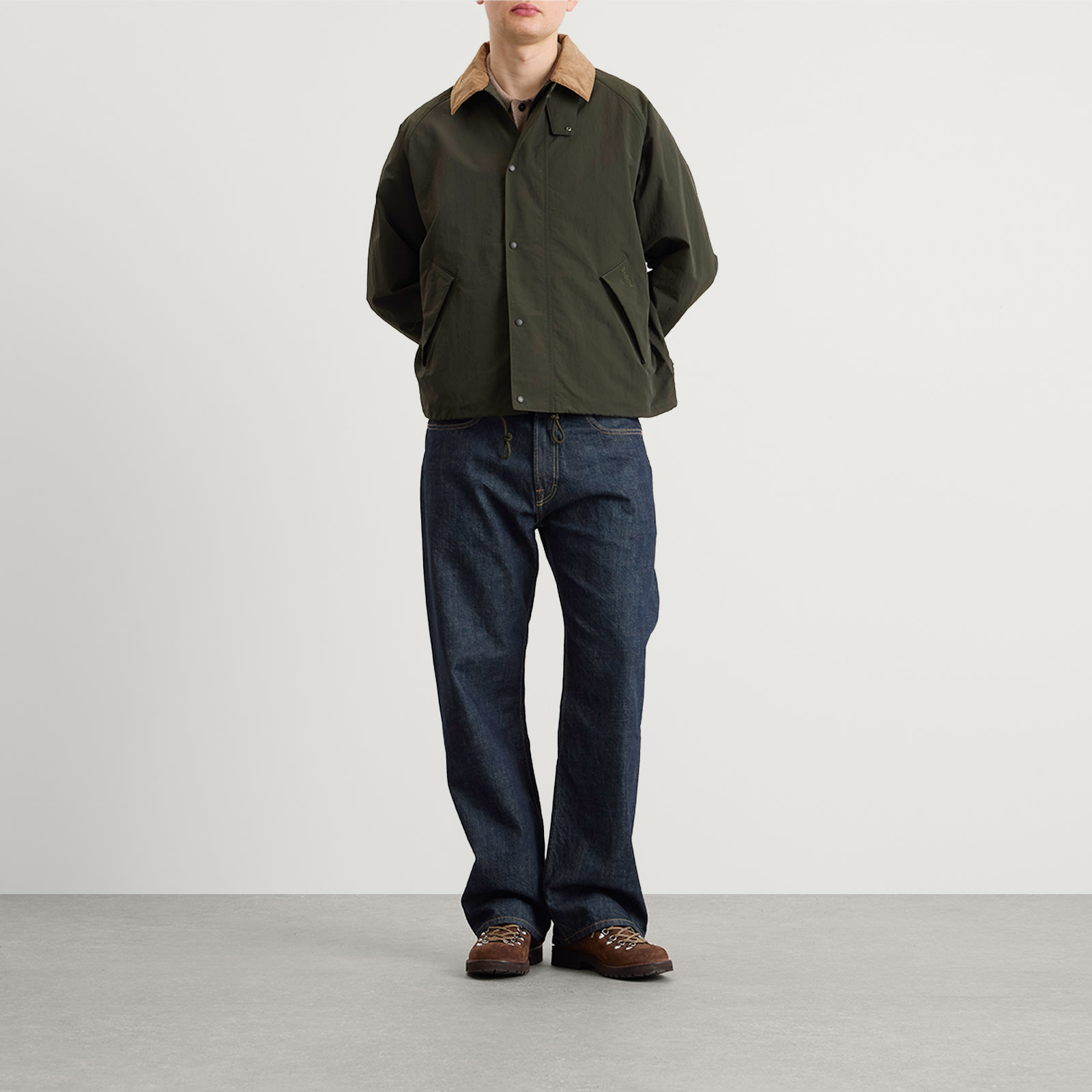 https://media.endclothing.com/media/catalog/product/1/2/12-02-2026-JW_MCA1106SG71_m8_1.jpg